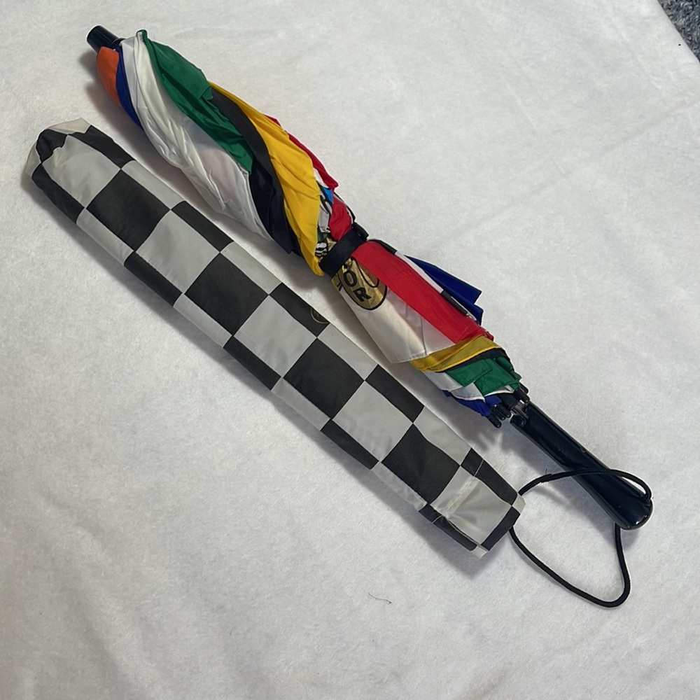 Vintage Indianapolis Motor Speedway Umbrella Checkered Flag Racing Cars Race